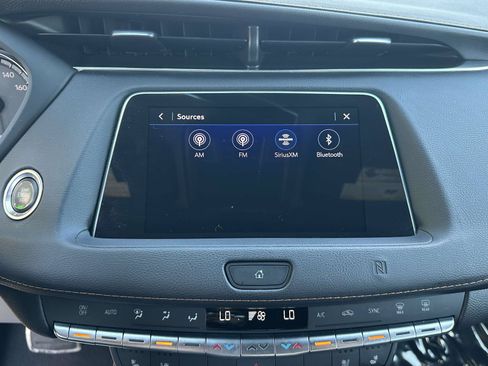 Used 2020 Cadillac XT4 Sport AWD/4WD image 11