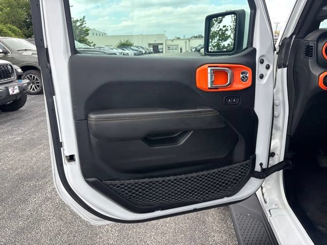 Used 2021 Jeep Gladiator Overland AWD/4WD image 14