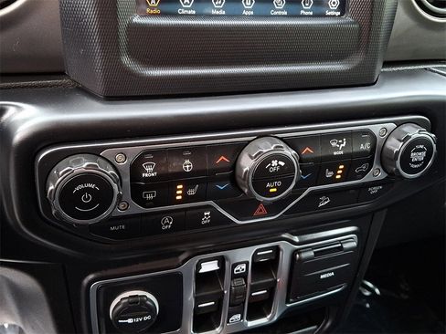 Used 2019 Jeep Wrangler Unlimited Sport S image 17