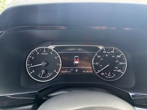 Used 2023 Nissan Pathfinder Rock Creek AWD/4WD image 19