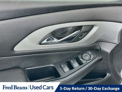 Used 2022 Chevrolet Traverse LT AWD/4WD image 23