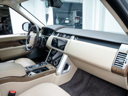 Used 2019 Land Rover Range Rover Supercharged AWD/4WD image 28