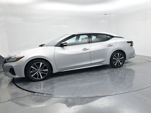 Used 2023 Nissan Maxima SV w/ Floor Mat Group image 4