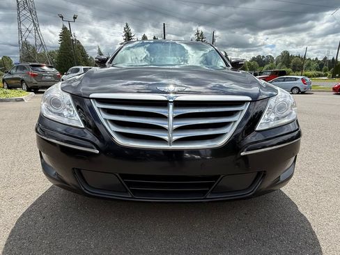 Used 2011 Hyundai Genesis 4.6 RWD image 8