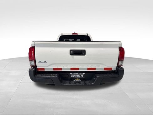 Used 2021 Toyota Tacoma SR AWD/4WD image 43