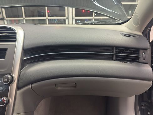 Used 2015 Chevrolet Malibu LS image 22