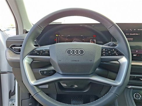 New 2025 Audi Q5 Premium image 16