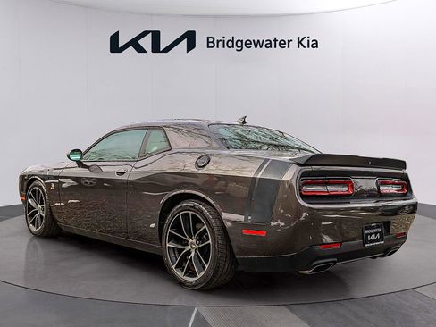 Used 2016 Dodge Challenger R/T Scat Pack w/ Leather Interior Group image 5