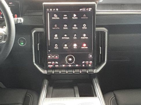 Used 2026 GMC Acadia Elevation w/ Black Edition FWD image 4