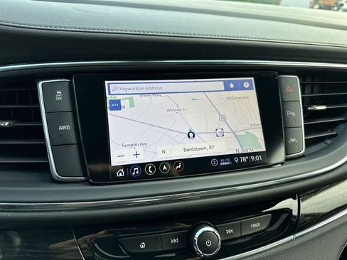 Used 2021 Buick Enclave Avenir image 18