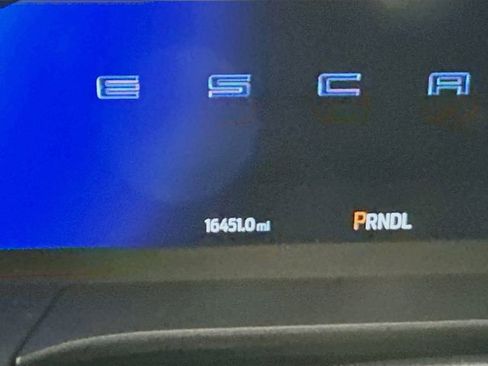 Used 2025 Ford Escape Platinum image 17