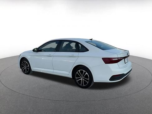 Used 2025 Volkswagen Jetta Sport image 10