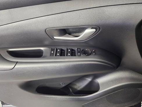 Certified 2025 Hyundai Tucson SEL AWD/4WD image 9