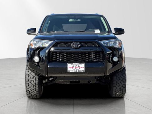 Used 2014 Toyota 4Runner SR5 image 8