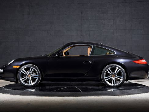 Used 2010 Porsche 911 Carrera image 11