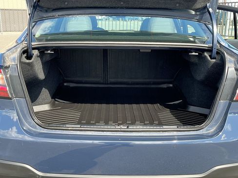 Used 2025 Subaru Legacy Limited w/ Popular Package #3 image 28