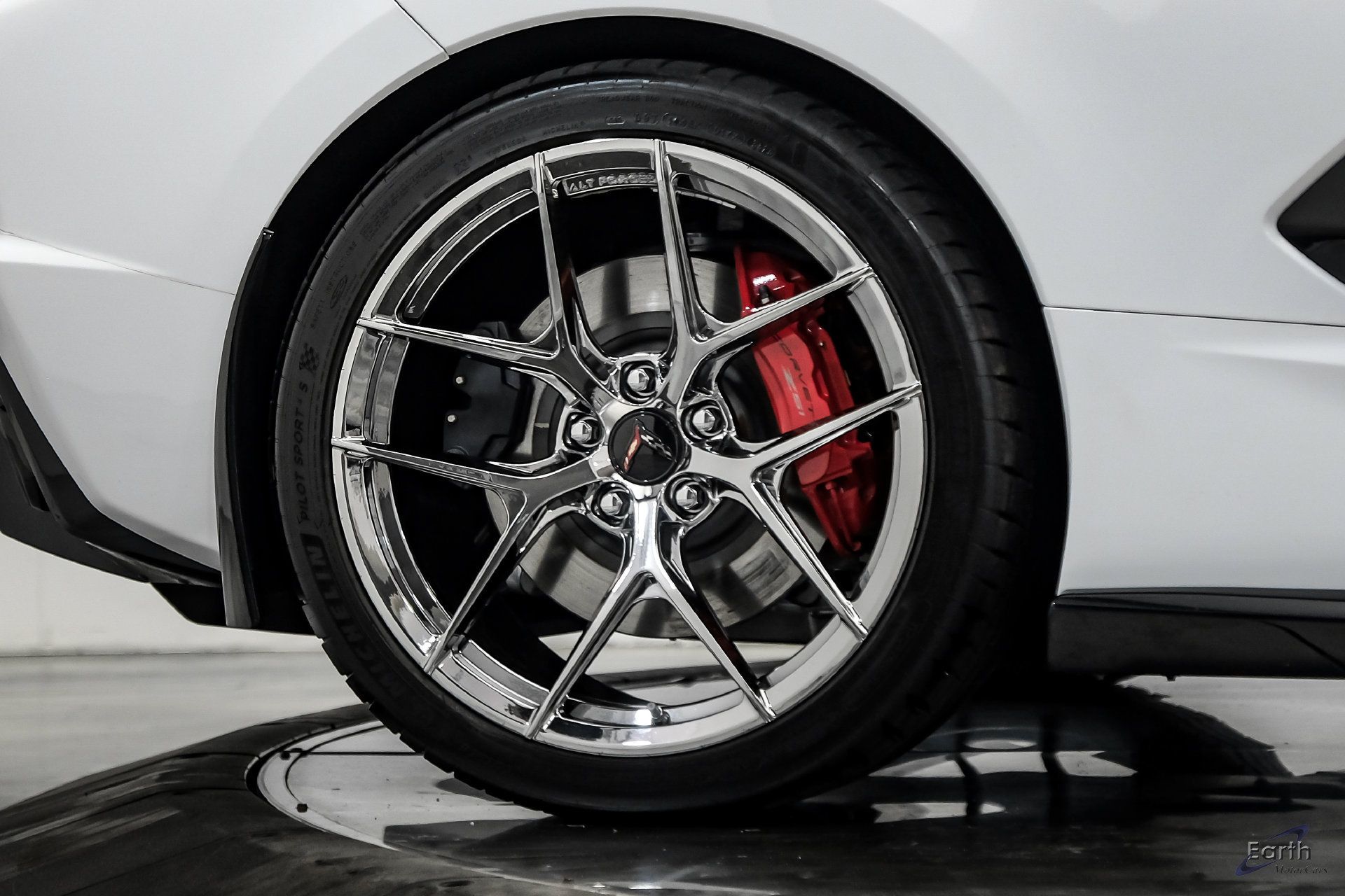 Used 2024 Chevrolet Corvette Stingray Premium Conv w/ Z51 Performance Package RWD image 97