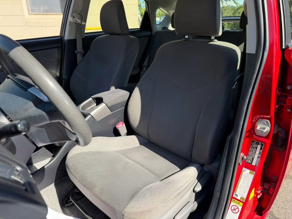 Used 2012 Toyota Prius Three FWD image 5