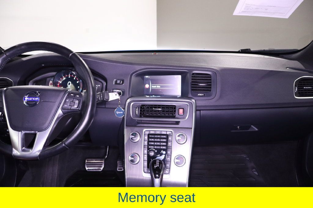 Used 2015 Volvo S60 T6 FWD image 25