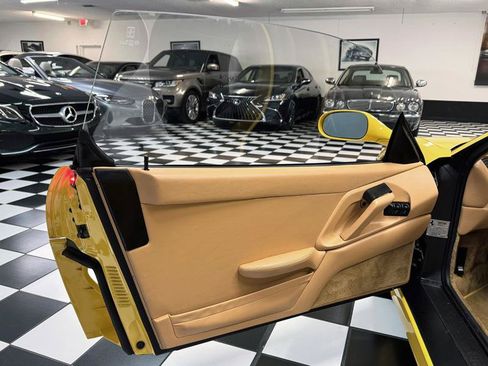 Used 1998 Ferrari F355 Spider RWD image 21