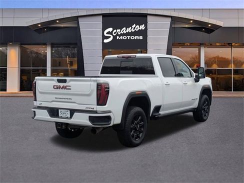 Used 2024 GMC Sierra 2500 AT4 w/ AT4 Premium Plus Package image 5