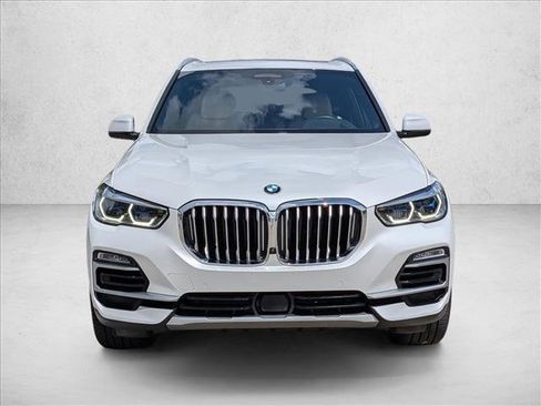 Used 2021 BMW X5 xDrive40i w/ Executive Package image 2