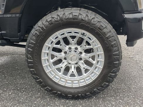 Used 2024 Ford F250 Limited w/ FX4 Off-Road Package image 9