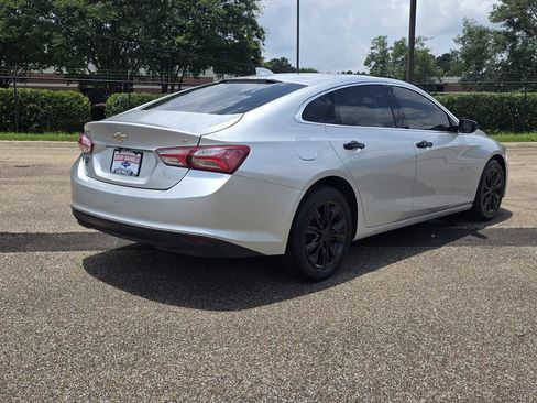 Certified 2022 Chevrolet Malibu LT FWD image 5