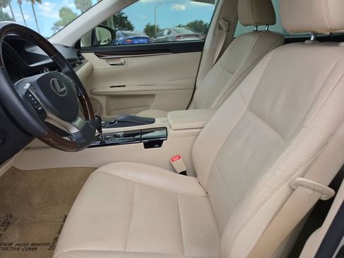 Used 2013 Lexus ES 350 w/ Luxury Pkg FWD image 15