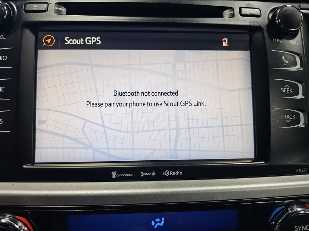 Used 2018 Toyota Highlander Plus w/ Carpet Mat Package (TMS) AWD/4WD image 25