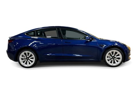 Certified 2023 Tesla Model 3 Standard Range RWD image 7