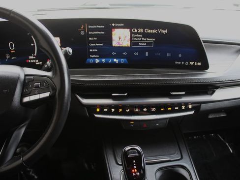 Used 2024 Cadillac XT4 Premium Luxury AWD/4WD image 16