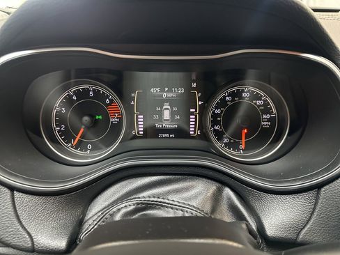 Used 2021 Jeep Cherokee Latitude Plus image 26