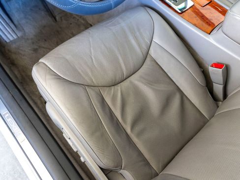 Used 2004 Lexus LS 430 image 19