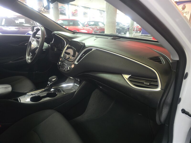Used 2024 Chevrolet Malibu LT FWD image 13