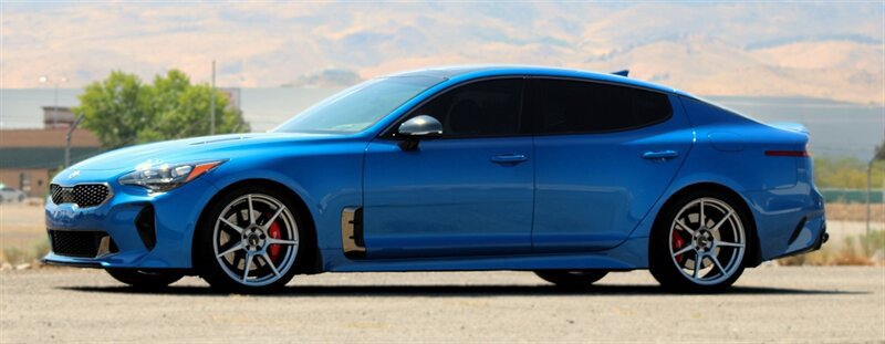 Used 2019 Kia Stinger GT2 AWD/4WD image 6
