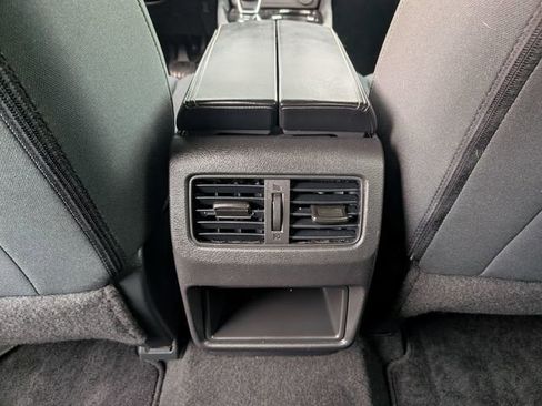 Used 2023 Nissan Rogue S image 25