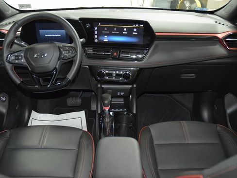 Used 2025 Chevrolet TrailBlazer RS w/ Convenience Package image 29