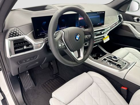 New 2026 BMW X5 xDrive50e w/ Executive Package AWD/4WD image 9