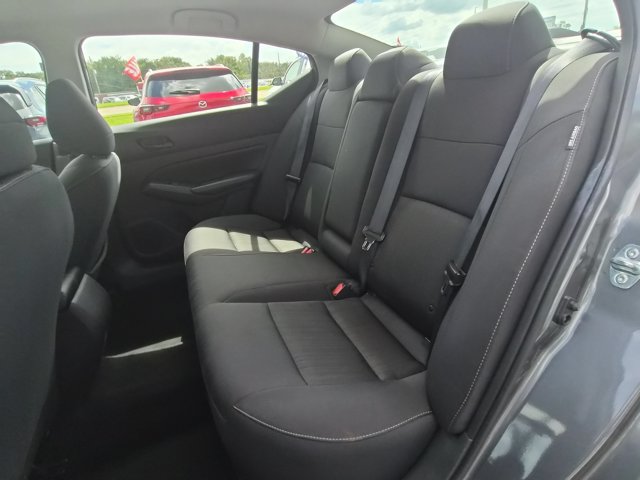 Used 2025 Nissan Altima 2.5 SV FWD image 27