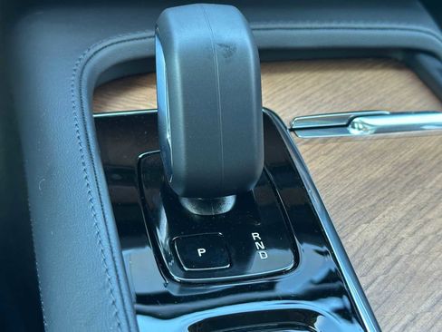 Used 2025 Volvo XC90 B5 Plus w/ Protection Package Premier image 31