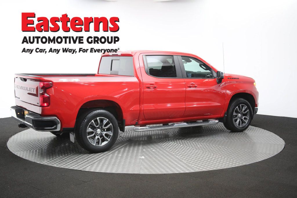 Used 2022 Chevrolet Silverado 1500 LT w/ Convenience Package II AWD/4WD image 44