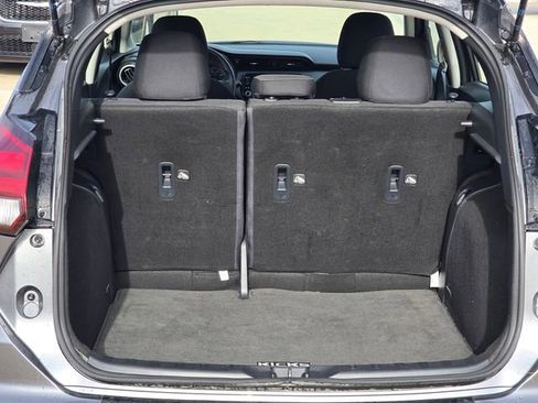 Used 2021 Nissan Kicks SV FWD image 16
