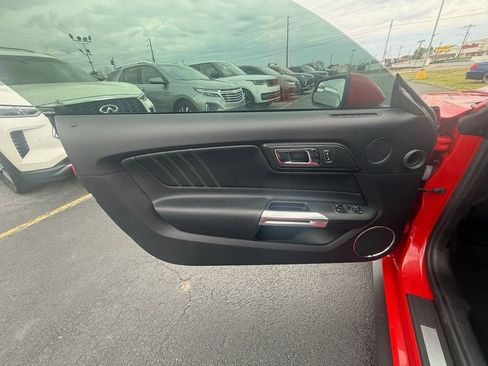 Used 2017 Ford Mustang GT Premium w/ GT Performance Package image 11