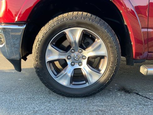 Used 2019 RAM 1500 Laramie AWD/4WD image 30