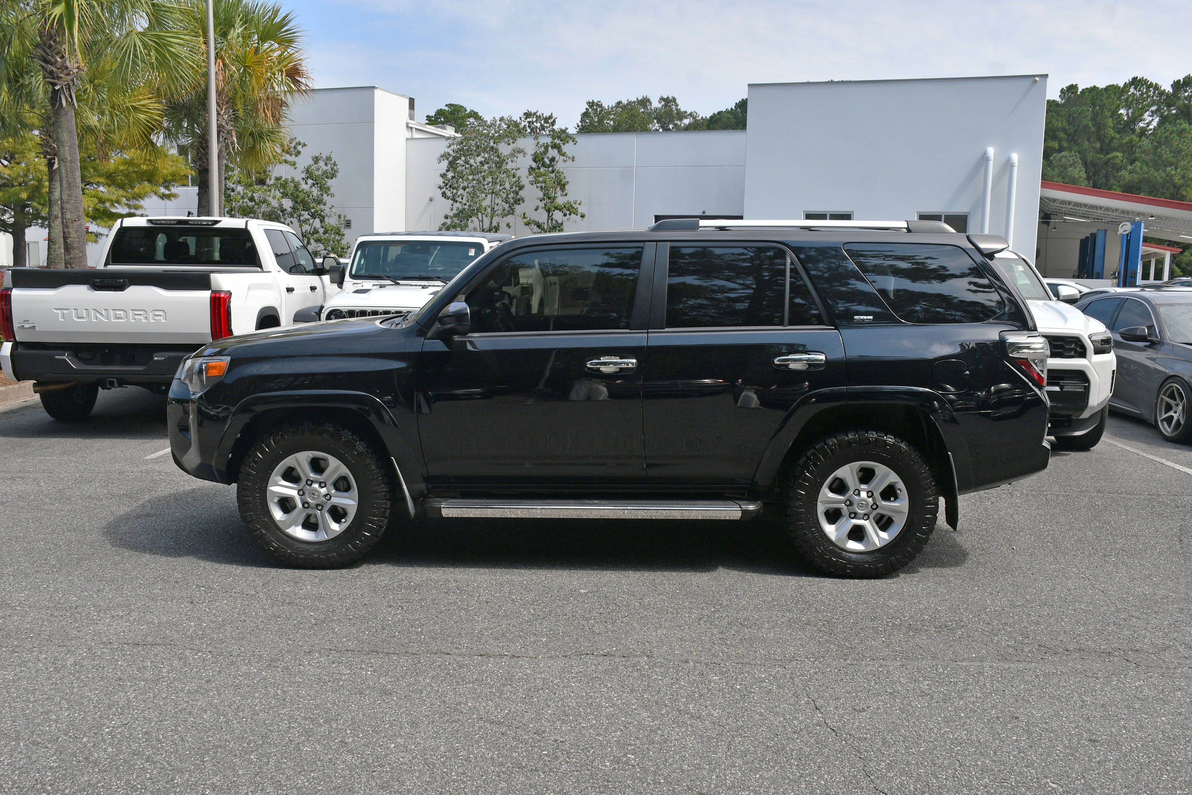 Used 2021 Toyota 4Runner SR5 RWD image 2