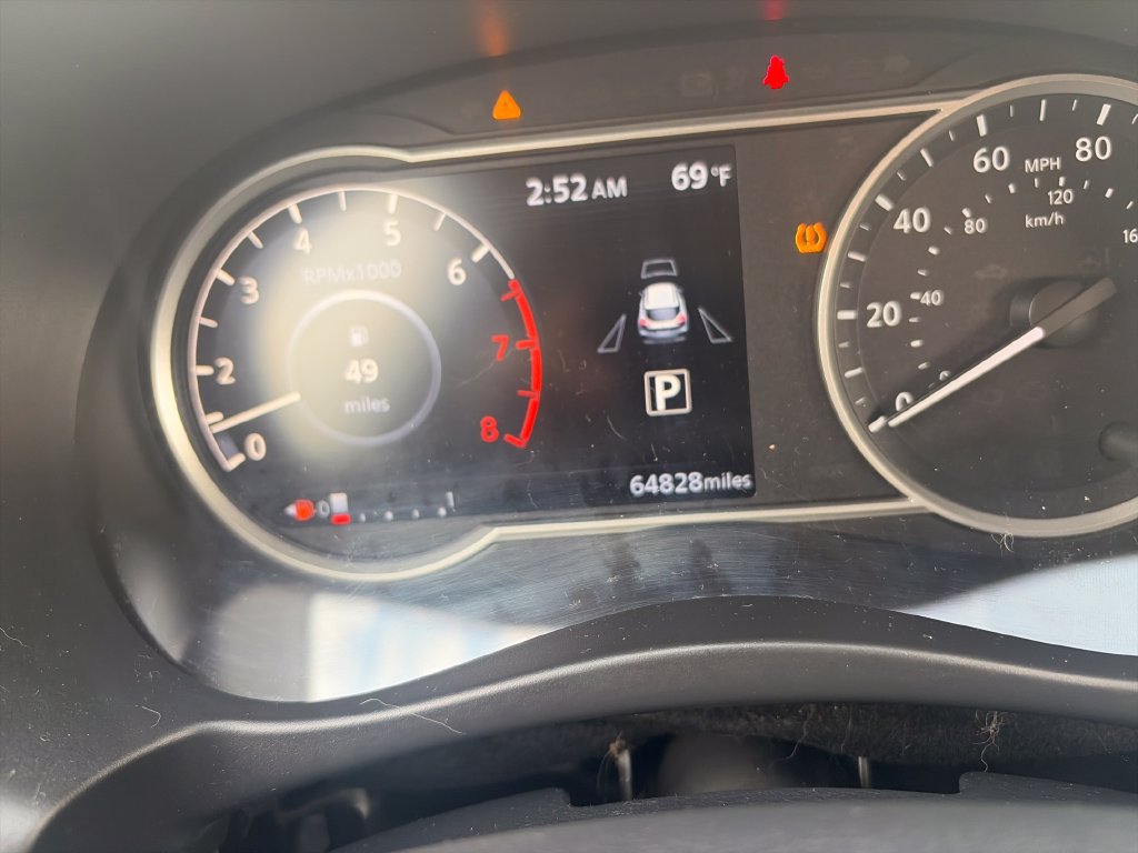 Used 2019 Nissan Kicks SR FWD image 17