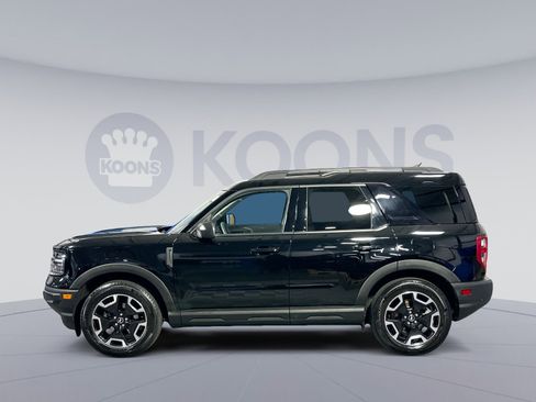 Used 2021 Ford Bronco Sport Outer Banks w/ Outer Banks Package (96D) image 2