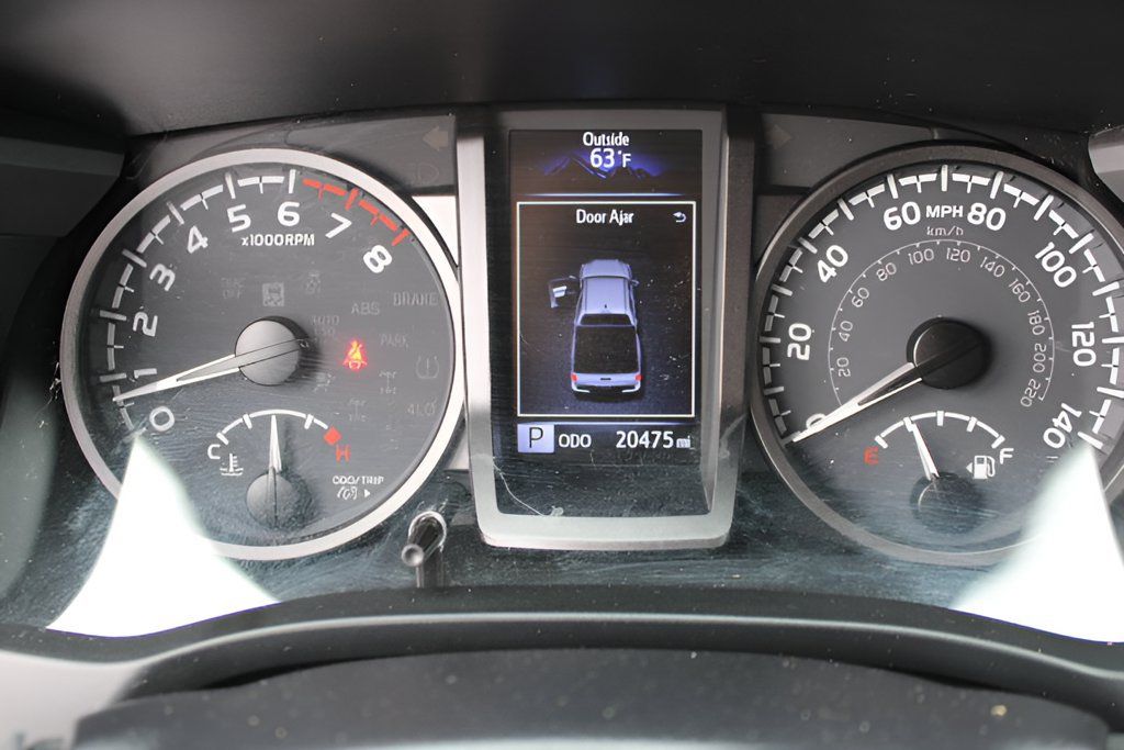 Certified 2023 Toyota Tacoma TRD Off-Road w/ TRD Premium Off Road Package AWD/4WD image 12