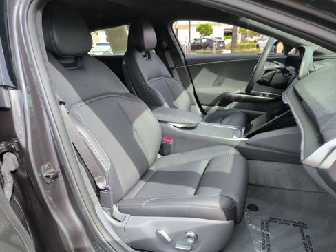 Used 2024 Lucid Air Touring AWD/4WD image 32